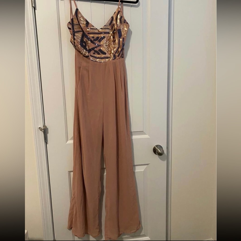 Fashion nova jump suit